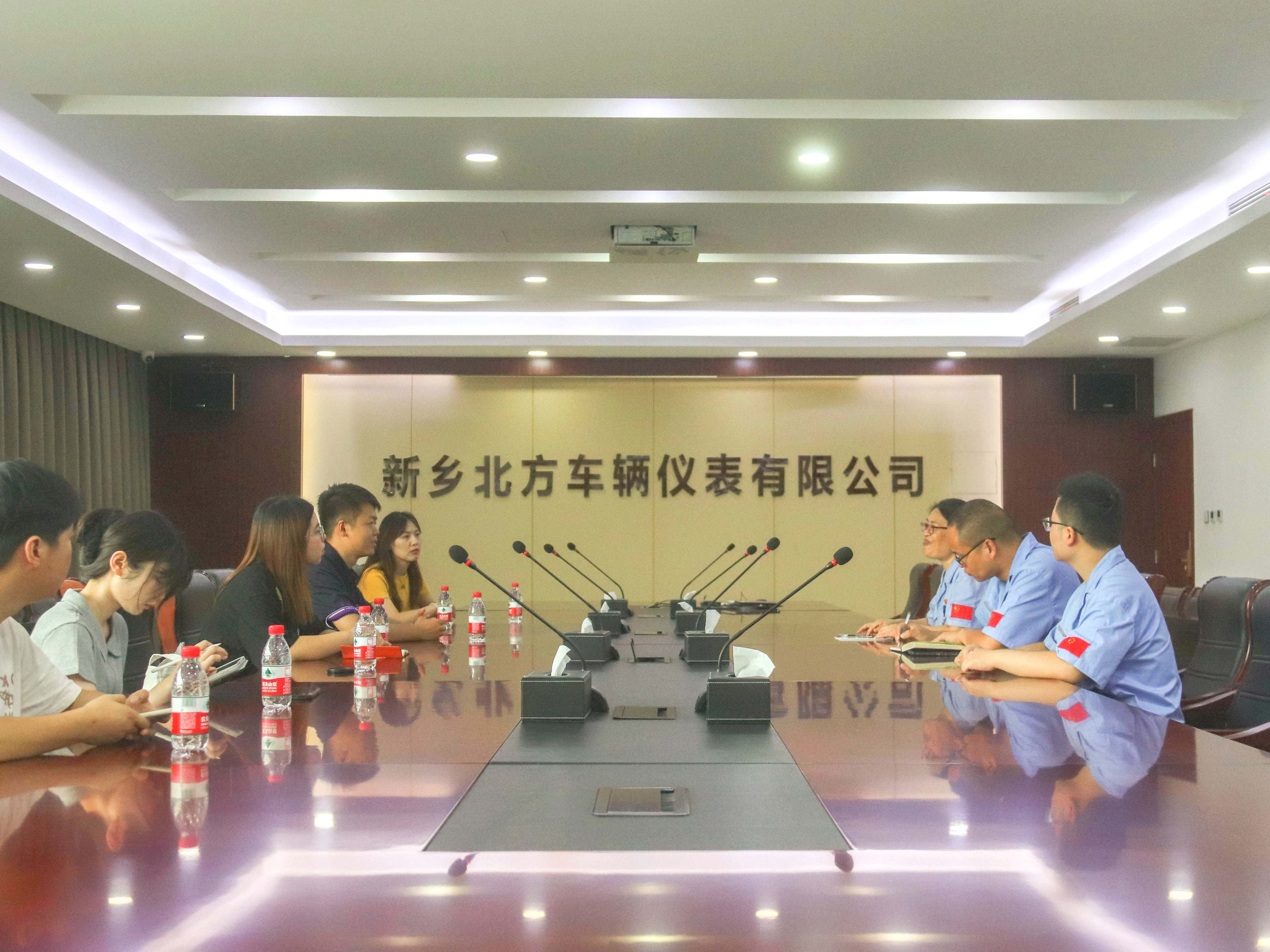 20230807-在與祖國同行中綻放青春光彩-無-“初心服務(wù)團(tuán)”新鄉(xiāng)站點(diǎn)開展訪談.jpg