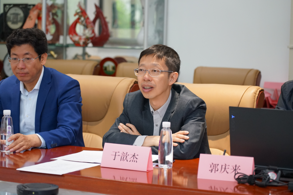 20220425-清華大學(電機系)-港華能源投資有限公司零碳智慧園區(qū)虛擬電廠技術聯(lián)合研究中心揭牌-無-于歆杰致辭.png