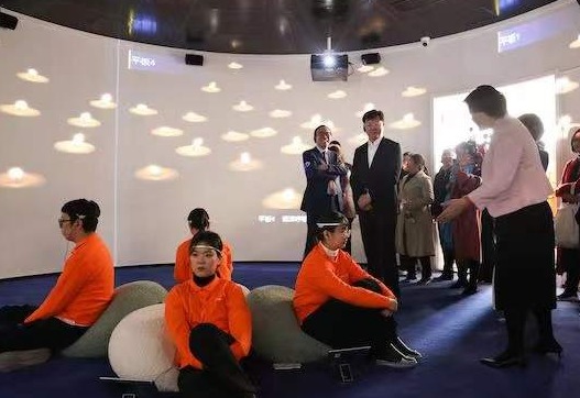 20230328-黃巖-人民日?qǐng)?bào)-參觀.jpeg