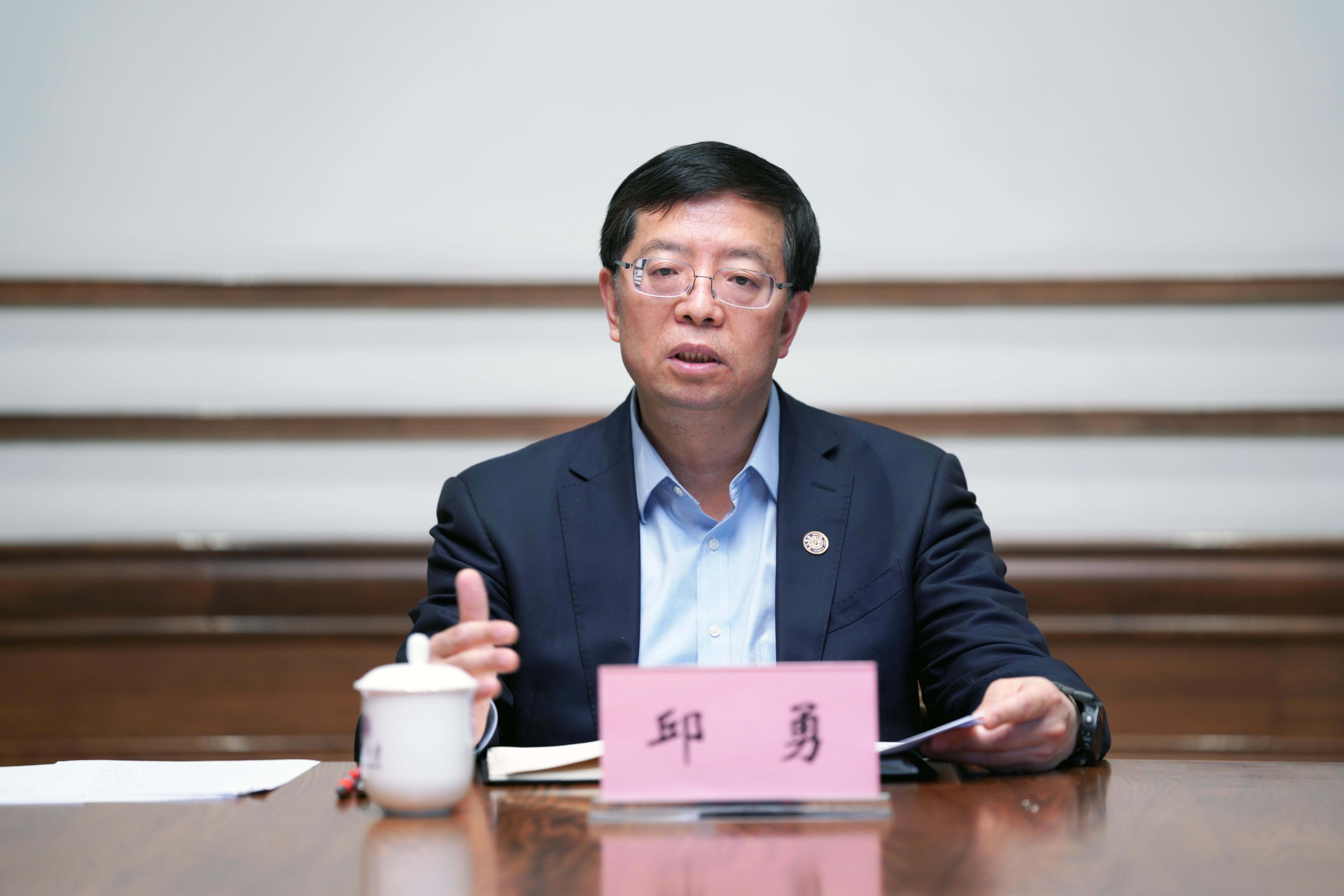 20220518-全校干部會(huì)-曹慶慶-新聞?wù)掌?.JPG