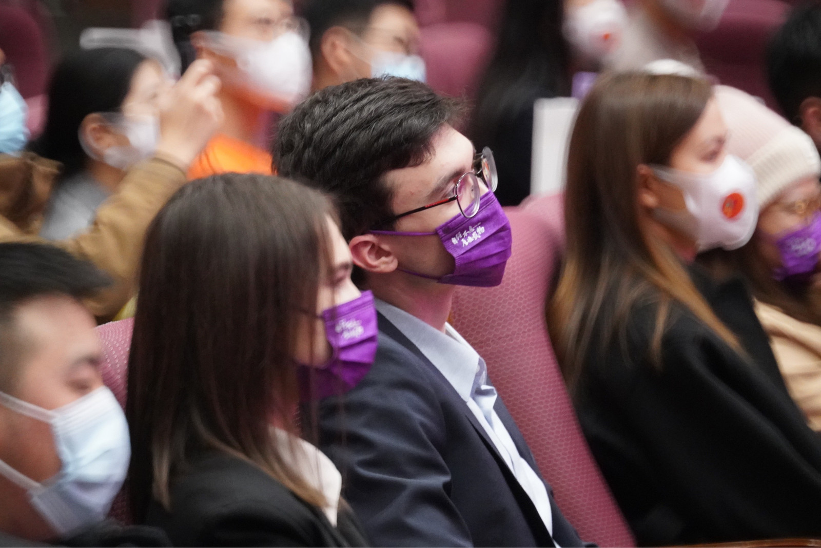 20221114-“全球Z世代熱議二十大”論壇在清華大學(xué)舉行-中國日報-現(xiàn)場觀眾1.jpg