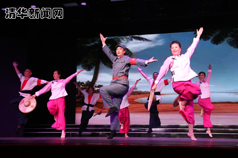 5年é?花甲的è?校友重演40多年前清華附中學生藝術(shù)團的作品??紅色娘子軍??副本.jpg