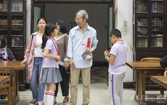 2018-4-29 學生記è?王??è??圖書館開放閱è§?(1).jpg